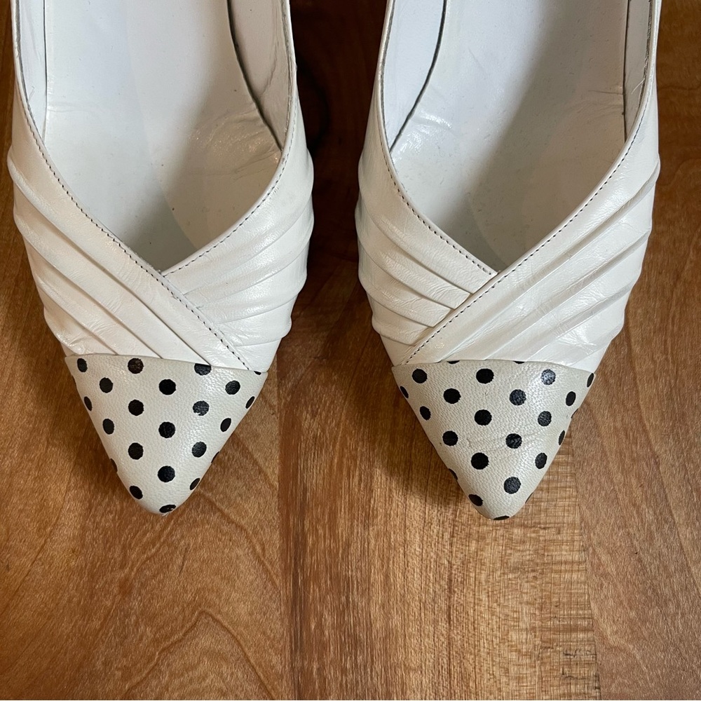 Vintage Versani Pumps Polka Dot Leather Black White Made in Italy 3" Heels 8 - Picture 3 of 8